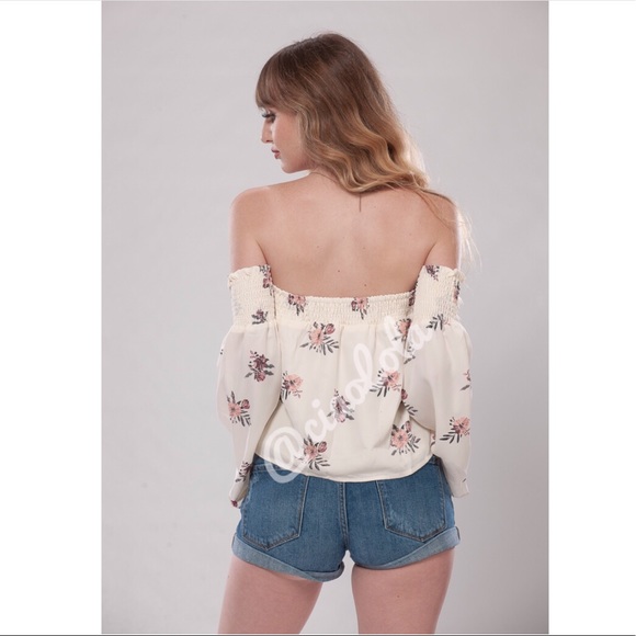 Summer sale! Mindy off the shoulder top - Picture 3 of 3